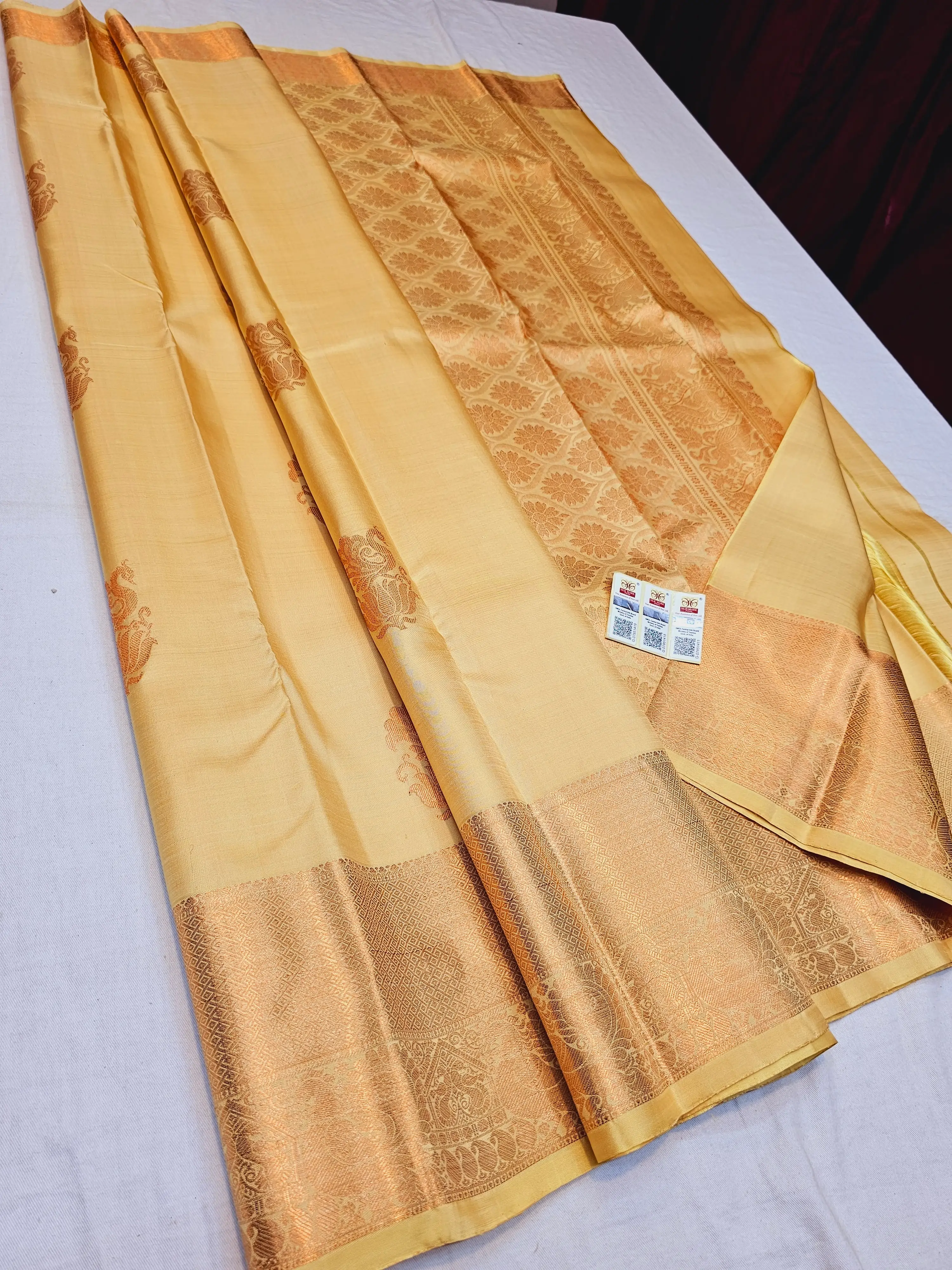 Kanchipuram_Handloom_Copper_Zari_Border_Silk_Saree
